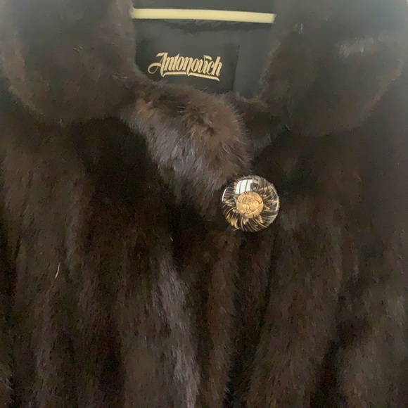 Vintage full length mink coat. Excellent condition. - Picture 3 of 5